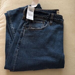 Abercrombie & Fitch - Curve Love, The mom high rise frayed